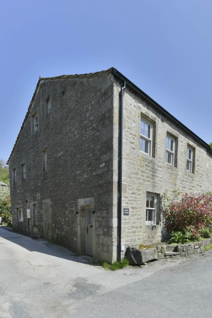 Smithy Cottage Grade 2 listed building